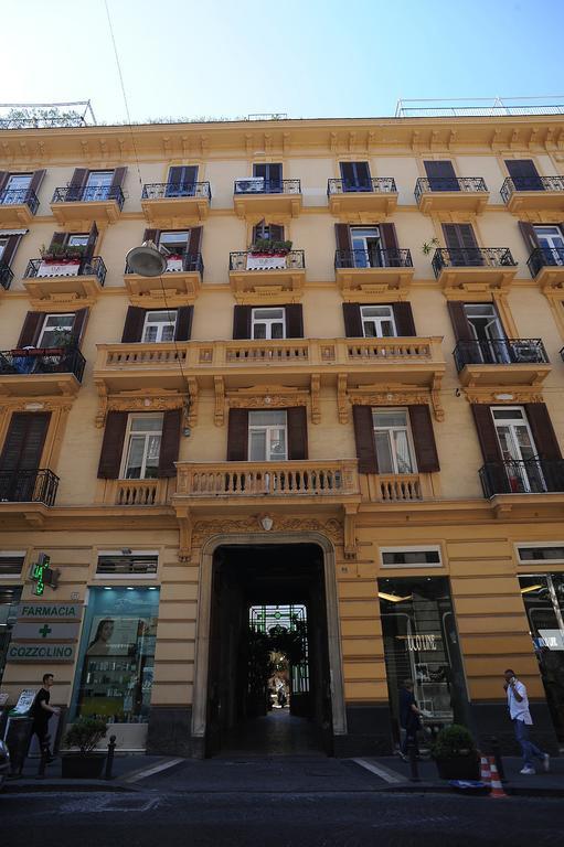 B&B Residenza Via Dei Mille Napoli Exterior foto