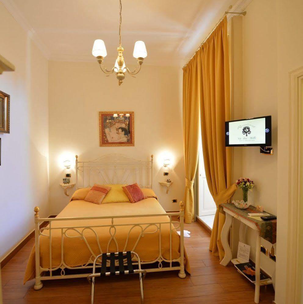 B&B Residenza Via Dei Mille Napoli Exterior foto